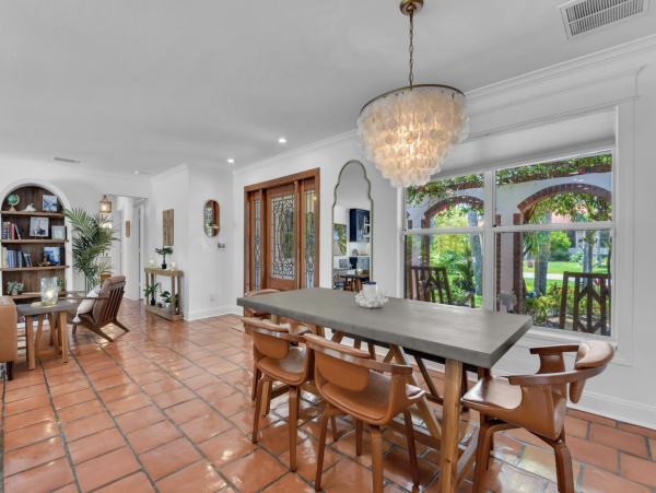 Naples Vacation Home With Private Pool Short Walk To Beach